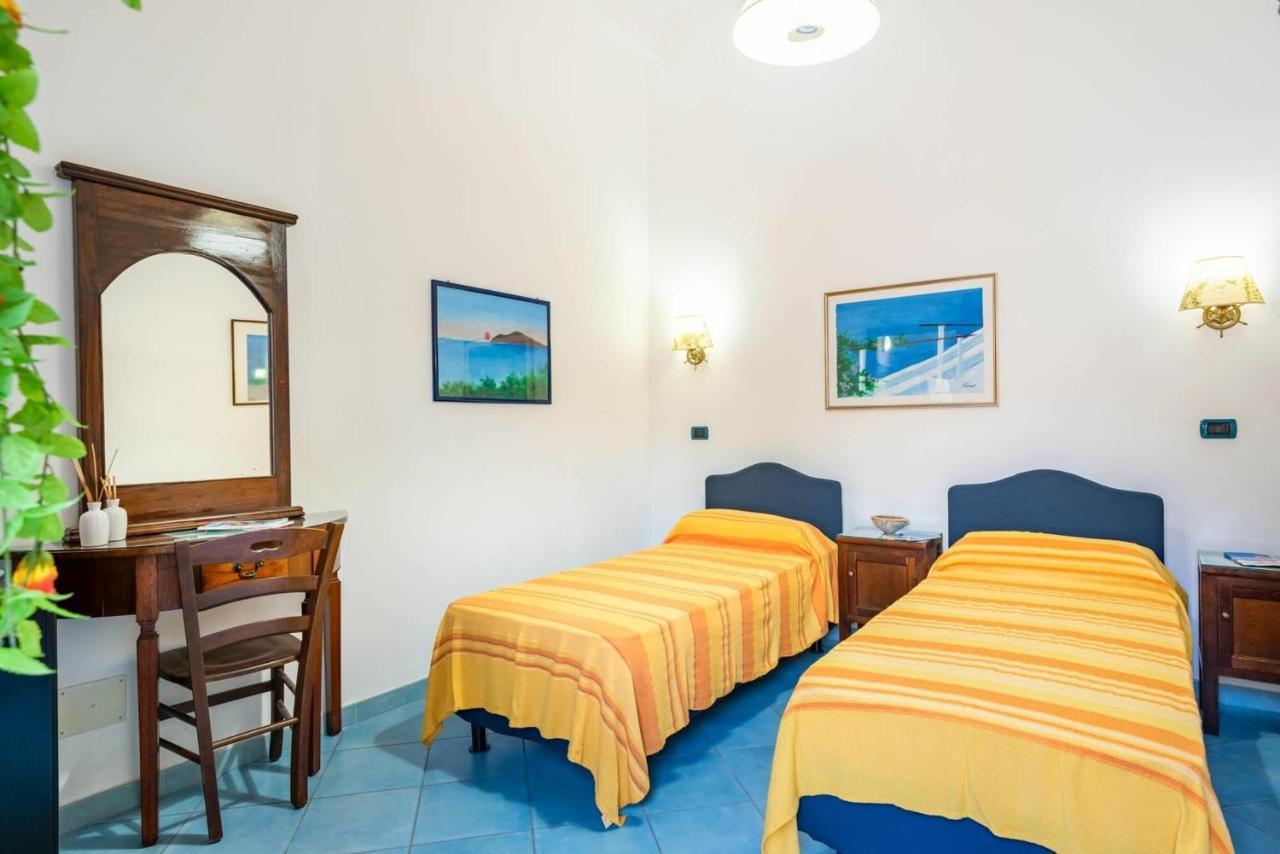 Casa Vacanza Artemis Λίπαρι Εξωτερικό φωτογραφία