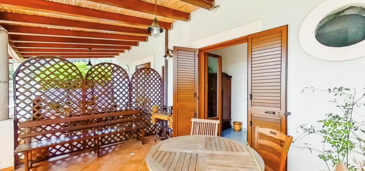 Casa Vacanza Artemis Λίπαρι Εξωτερικό φωτογραφία