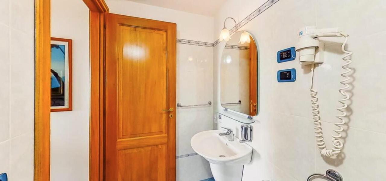 Casa Vacanza Artemis Λίπαρι Εξωτερικό φωτογραφία